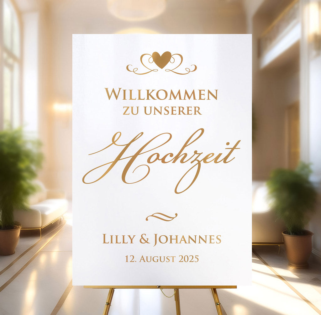 einweissesschildmitgoldenemtextherzlichwillkommenzuunsererhochzeitpersonalisiertmitvornamenunddatum
